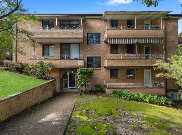 1/82-84 Hunter Street, Hornsby, NSW 2077
