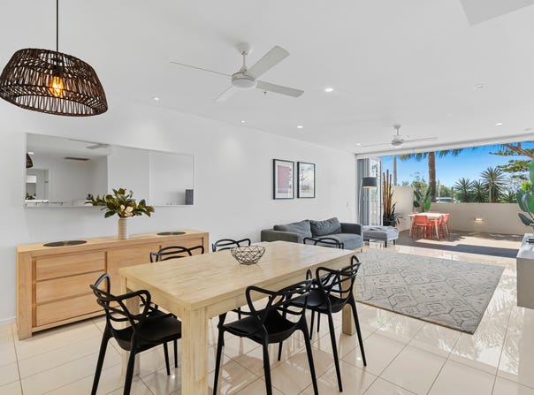 103/388 Marine parade, Labrador, Qld 4215