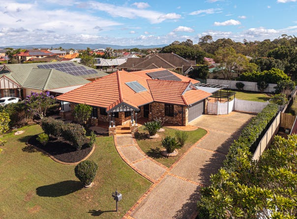 4 HAMBLETON CRESCENT, Murrumba Downs, Qld 4503
