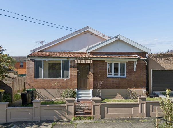 2 Harcourt Avenue, Campsie, NSW 2194