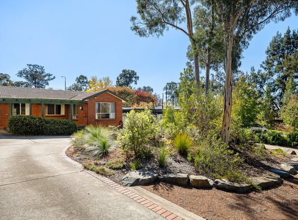 16 Clisby Close, Cook, ACT 2614