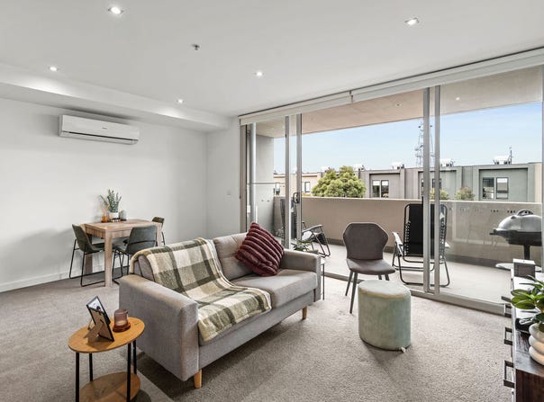 32/17 Eucalyptus Drive, Maidstone, Vic 3012