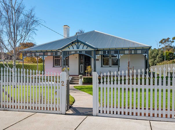 2 Station Street, Koroit, Vic 3282