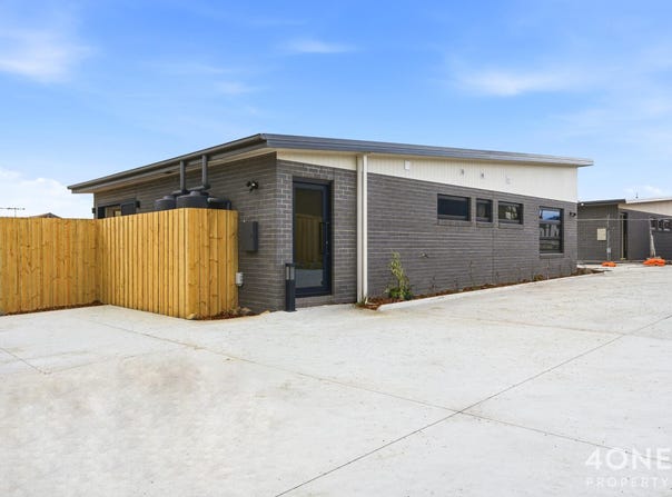 1, 2 & 3/72 Elderslie Road, Brighton, Tas 7030