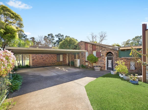 40 Spumante Close, Eschol Park, NSW 2558