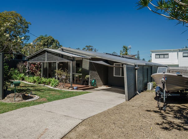 17 Val Crescent, Noosaville, Qld 4566