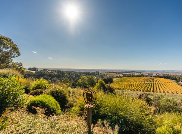 126 Mount Lofty Road, Orange, NSW 2800