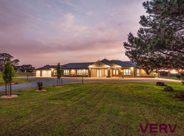 3 Stock Close, Murrumbateman, NSW 2582