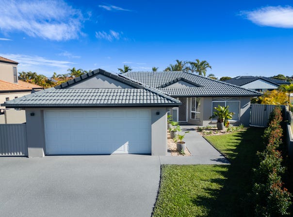 22 Dallow Crescent, Helensvale, Qld 4212