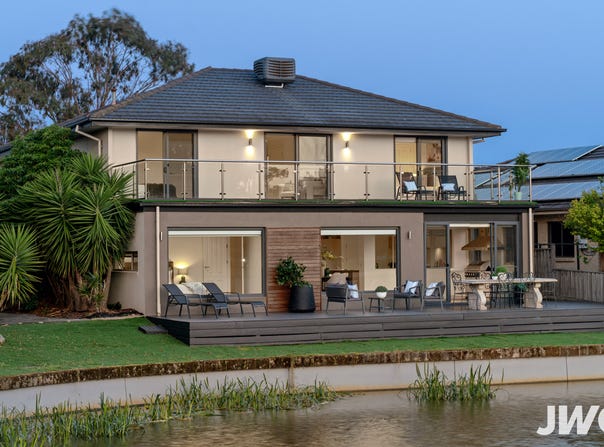 2 Quarterdeck Road, Sandhurst, Vic 3977
