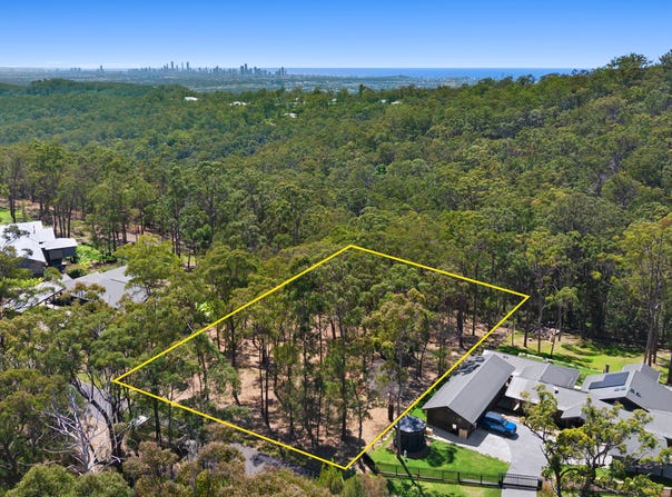 11 Beau Parade, Bonogin, Qld 4213