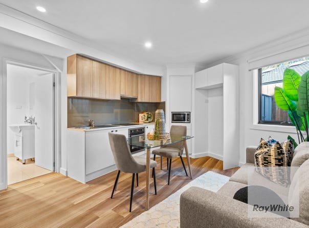 4/1053 Plenty Road, Kingsbury, Vic 3083
