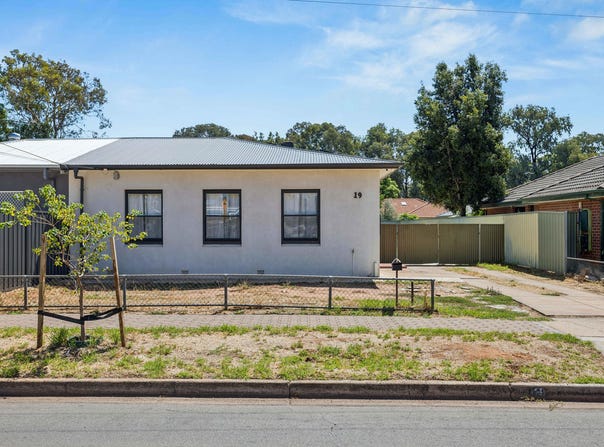19 Hunter Crescent, Salisbury North, SA 5108