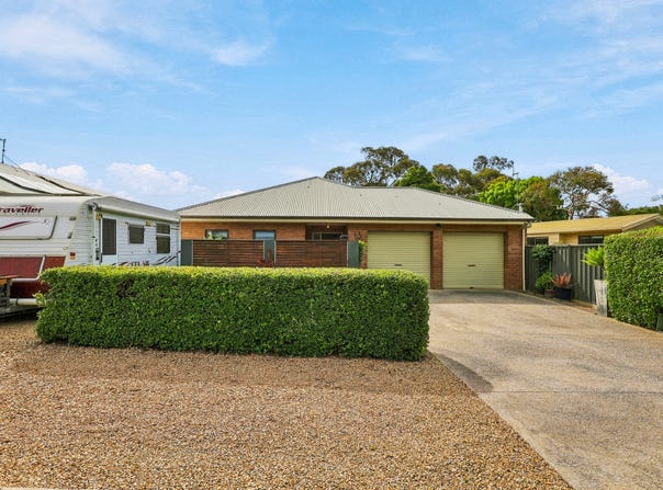 7 Sweetman Avenue, Encounter Bay, SA 5211