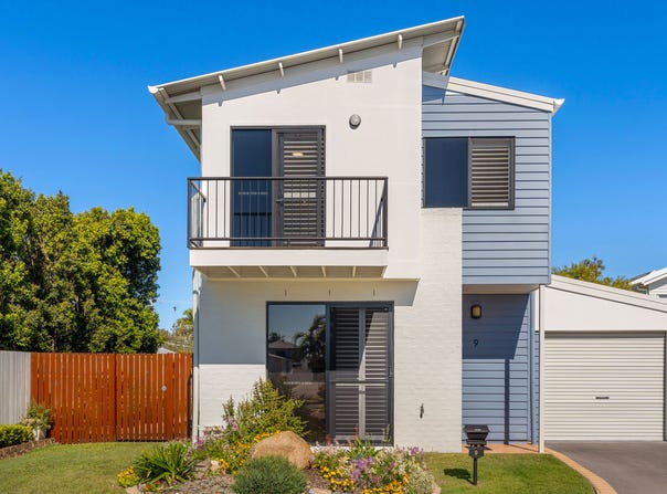 9/15 Twelfth Avenue, Brighton, Qld 4017