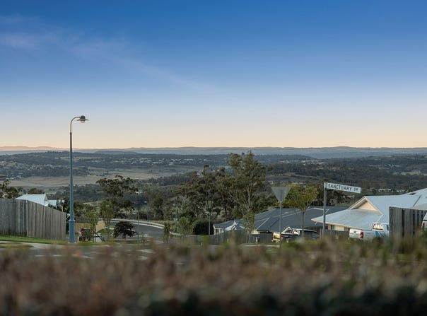 1/26 Sanctuary Drive, Cranley, Qld 4350