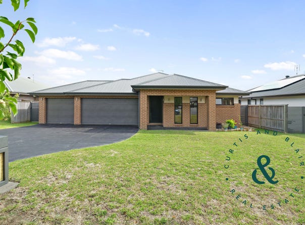 11 Royal Avenue, Medowie, NSW 2318