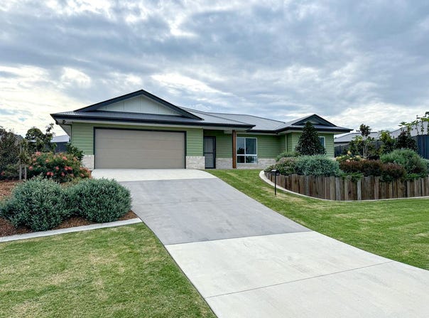 10 Knightsbridge Drive, Southside, Qld 4570