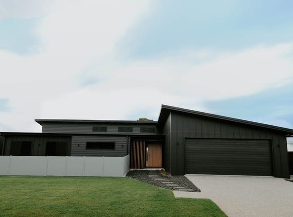 35 Deering Place, Innes Park, Qld 4670
