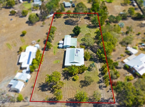 12 Mark Road, Branyan, Qld 4670
