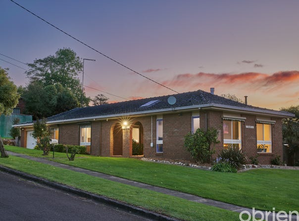 2 Edward Street, Drouin, Vic 3818