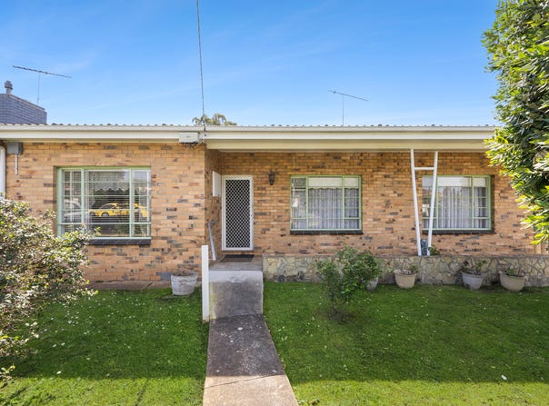 8 June Avenue, Hamlyn Heights, Vic 3215