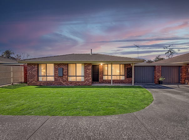 2/11 Acacia Court, Pakenham, Vic 3810