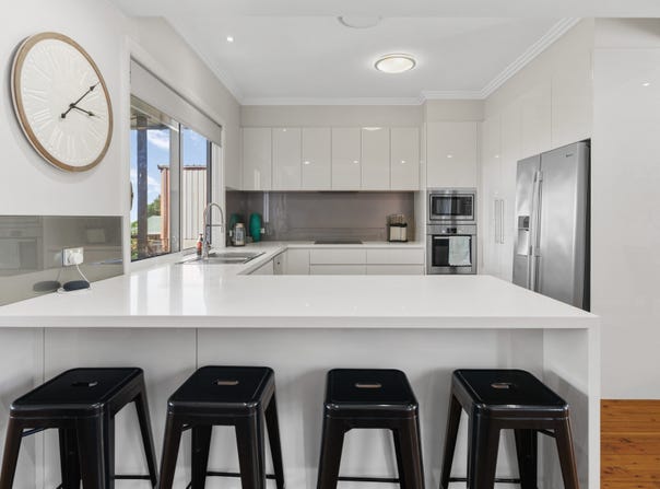 12 Fay Avenue, New Lambton, NSW 2305