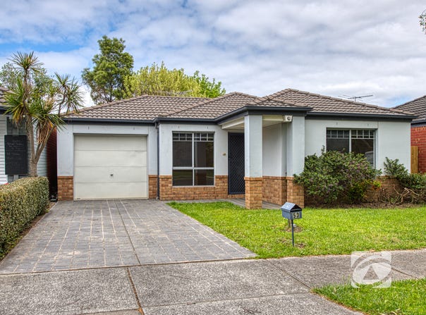 53 Melzak Way, Berwick, Vic 3806