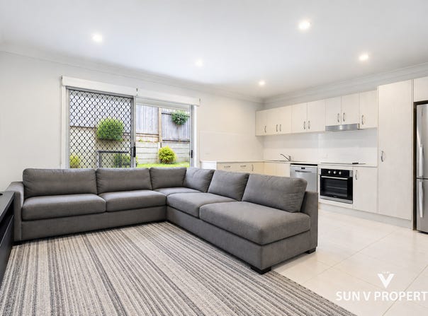 12 Sapphire Crescent, Redbank Plains, Qld 4301