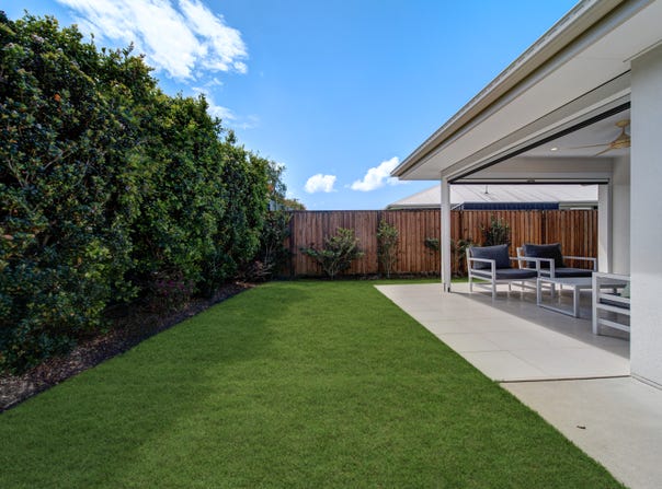 60 Wood Crescent, Baringa, Qld 4551