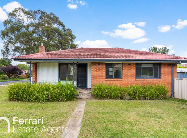 29 Lawson Crescent, Orange, NSW 2800