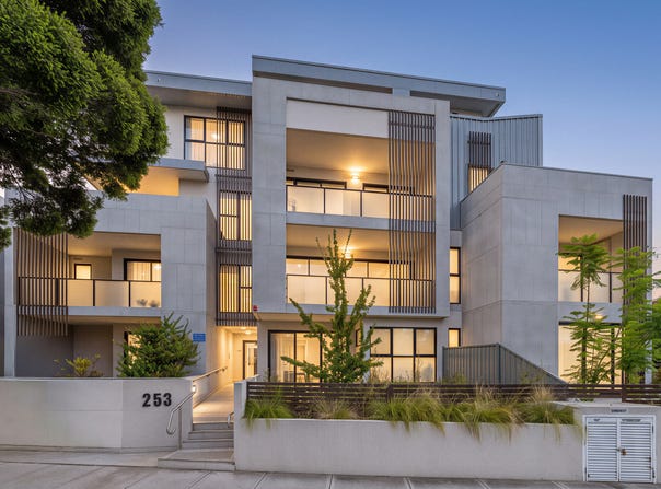 204/253 Neerim Road, Carnegie, Vic 3163