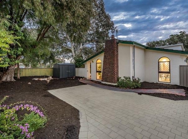 67 Camberwarra Drive, Craigie, WA 6025