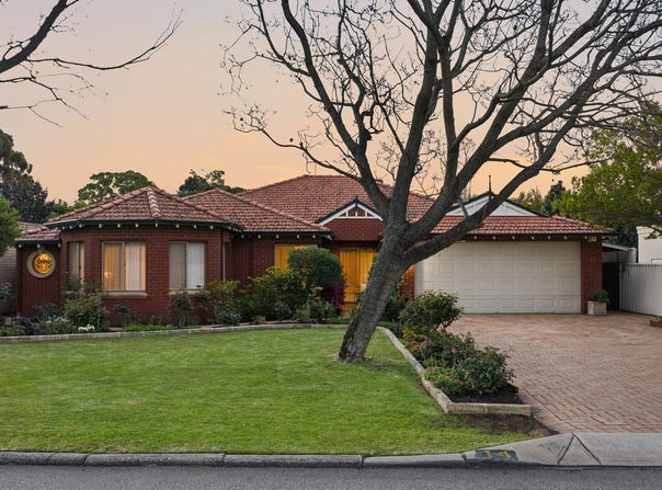 14 Macrae Road, Applecross, WA 6153