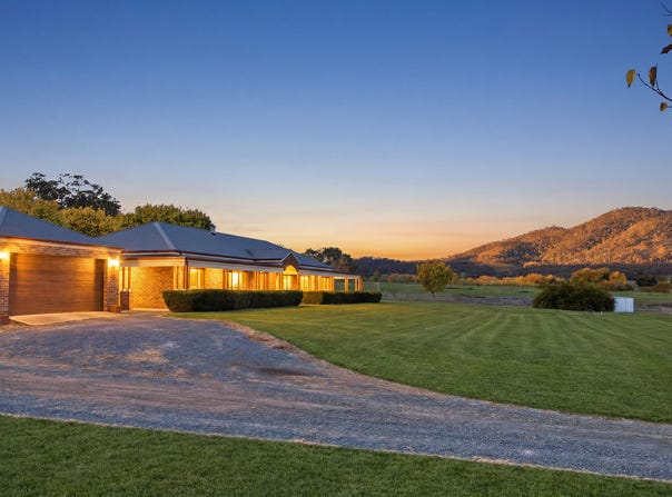 50 Willows Road, Michelago, NSW 2620