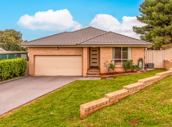 7 Parry Drive, Temora, NSW 2666