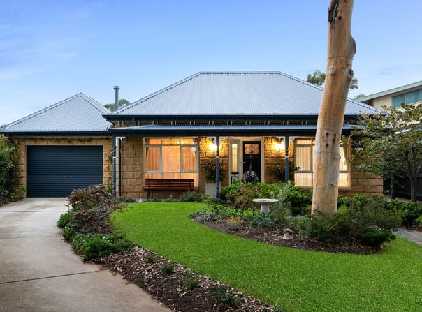 15 Wallaroo Square, Werribee, Vic 3030