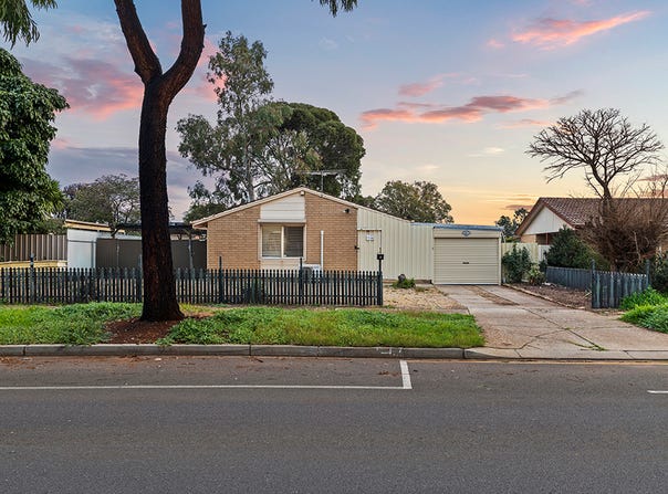 8 Maltarra Road, Munno Para, SA 5115