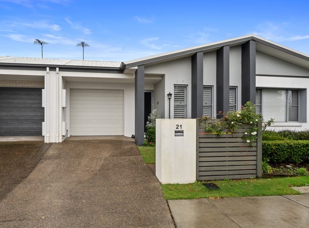 21 McConnell Esplanade, Strathpine, Qld 4500