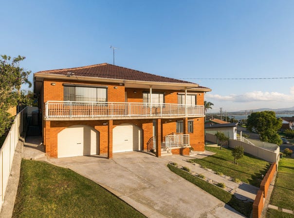 13 Hurry Crescent, Warrawong, NSW 2502
