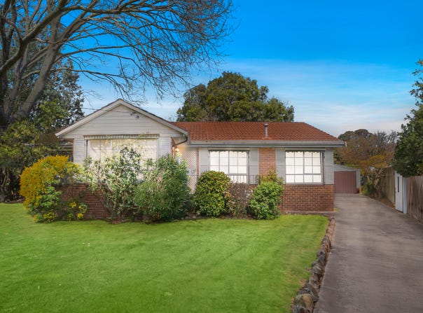 14 Mason Street, Ferntree Gully, Vic 3156