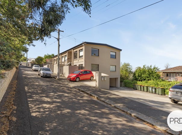 7/3 Norfolk Crescent, Sandy Bay, Tas 7005