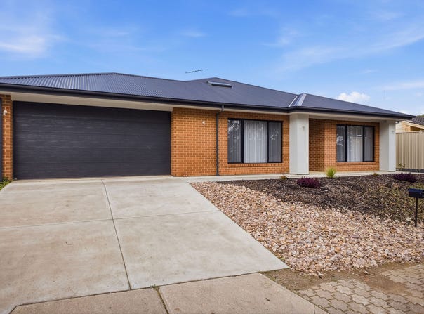 32 Dukas Drive, Ingle Farm, SA 5098