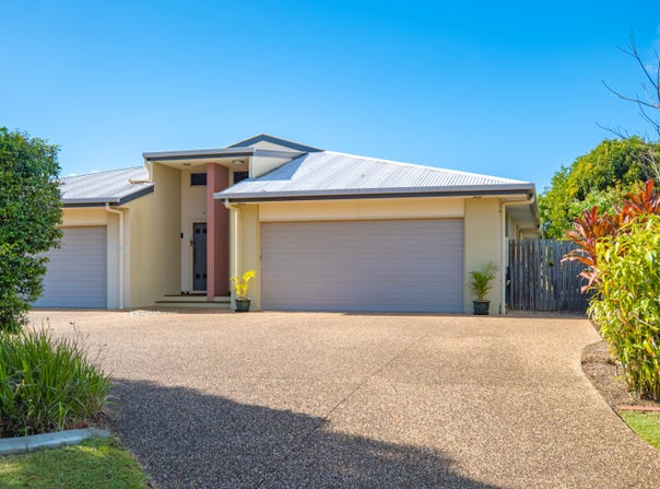 Unit 2/5 Pembridge Circuit, Urraween, Qld 4655