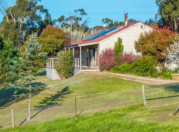 32 Ebden Street, Carlsruhe, Vic 3442
