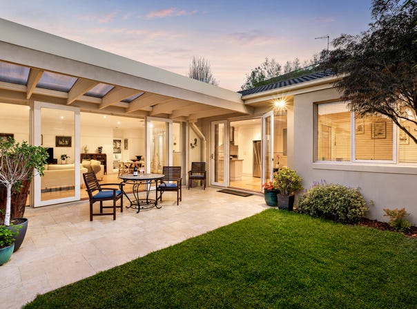 2/300 South Road, Hampton East, Vic 3188
