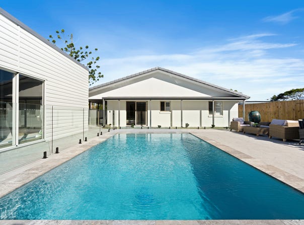 13 Murray Street, Woorim, Qld 4507