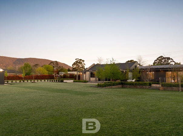 3 Shirley Park Lane, Woodend, Vic 3442