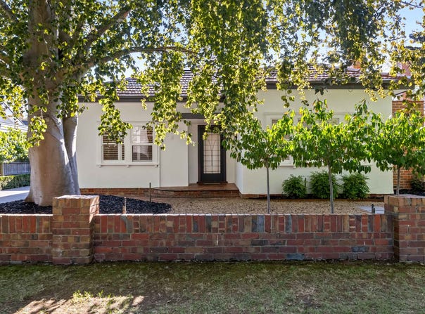 11 Colpin Avenue, Lake Wendouree, Vic 3350